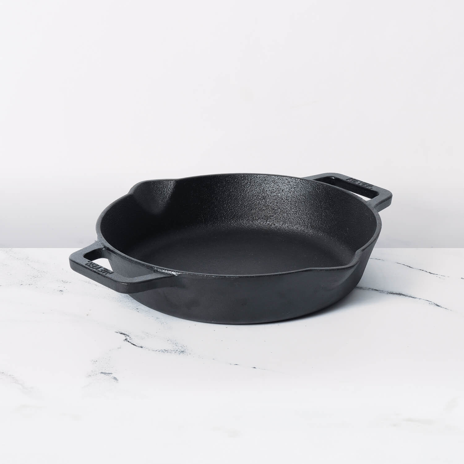 MEYER CAST IRON SKILLET WITH TWO SIDE HANDLE