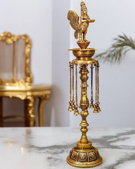 LARGE SOLID BRASS KAMADHENU VILAKKU OIL DIYA LAMP